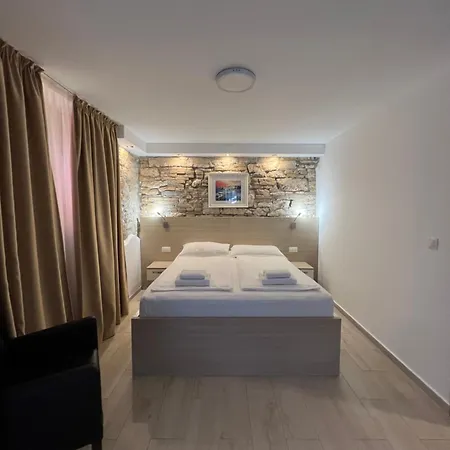 Minella Couette-café