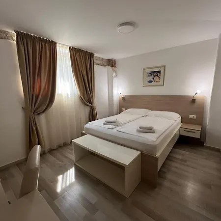 Minella Bed & Breakfast 3*
