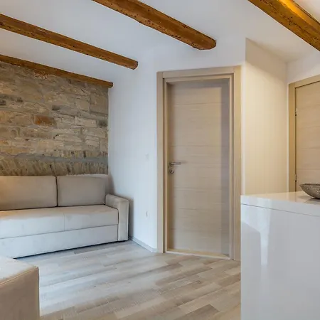 Minella 3* بوريتش