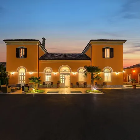 Minella Bed & Breakfast 3*