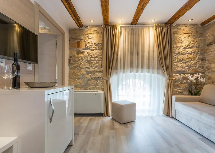 Minella B&B 포레치