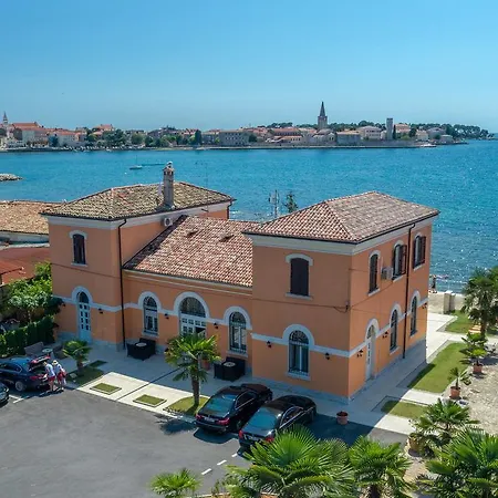 Minella Bed & Breakfast 3*